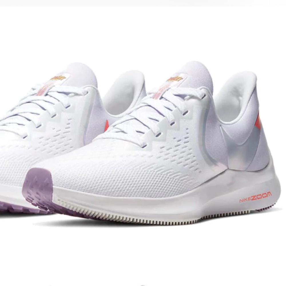 Nike Women's WMNS Zoom Winflo 6 Running Shoes